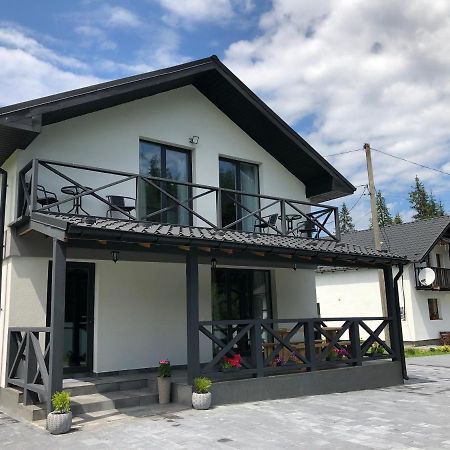 U Anastasii I Sofii Bilya Richki Guest House Mykulychyn Exterior photo