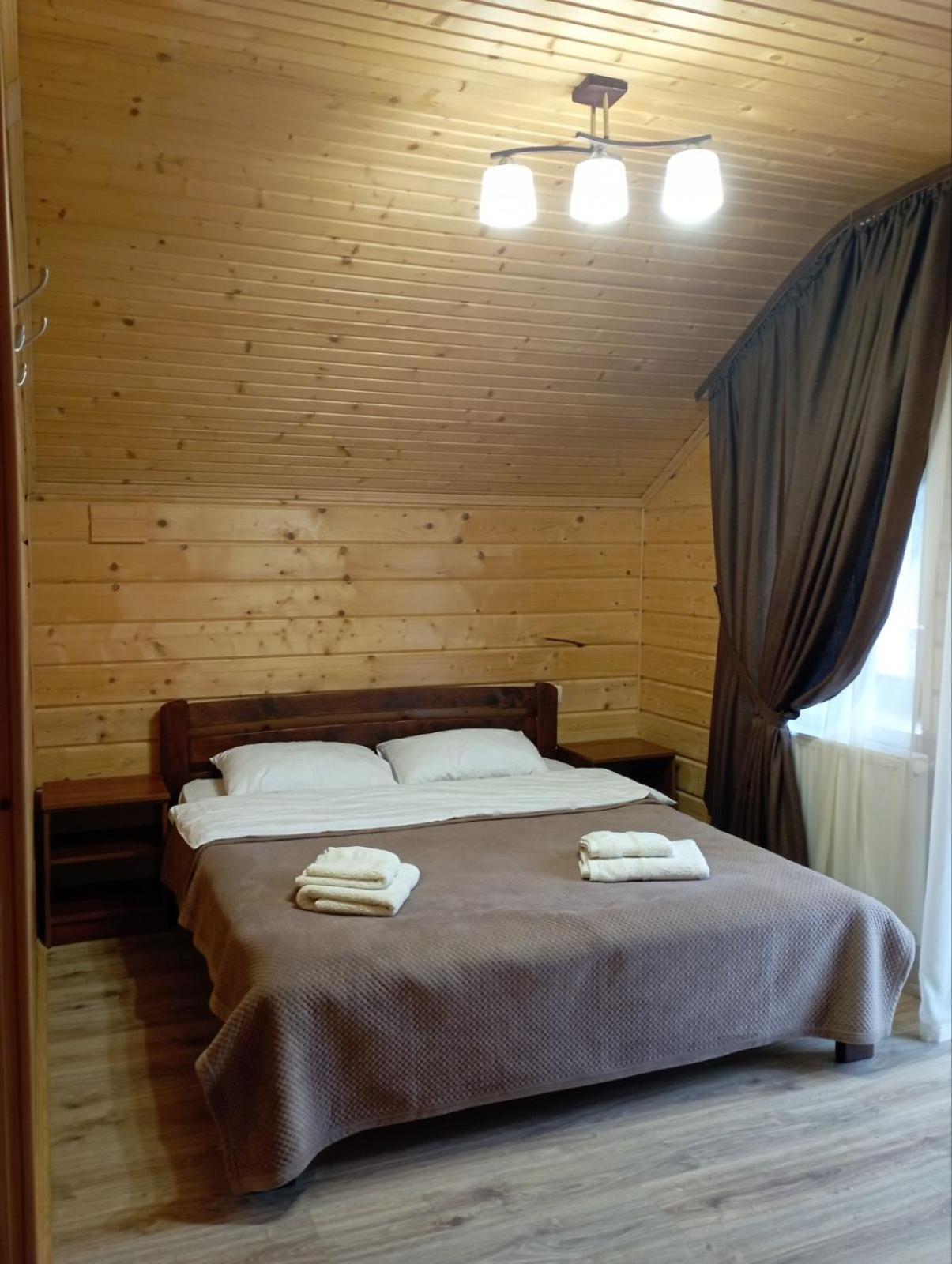 U Anastasii I Sofii Bilya Richki Guest House Mykulychyn Exterior photo